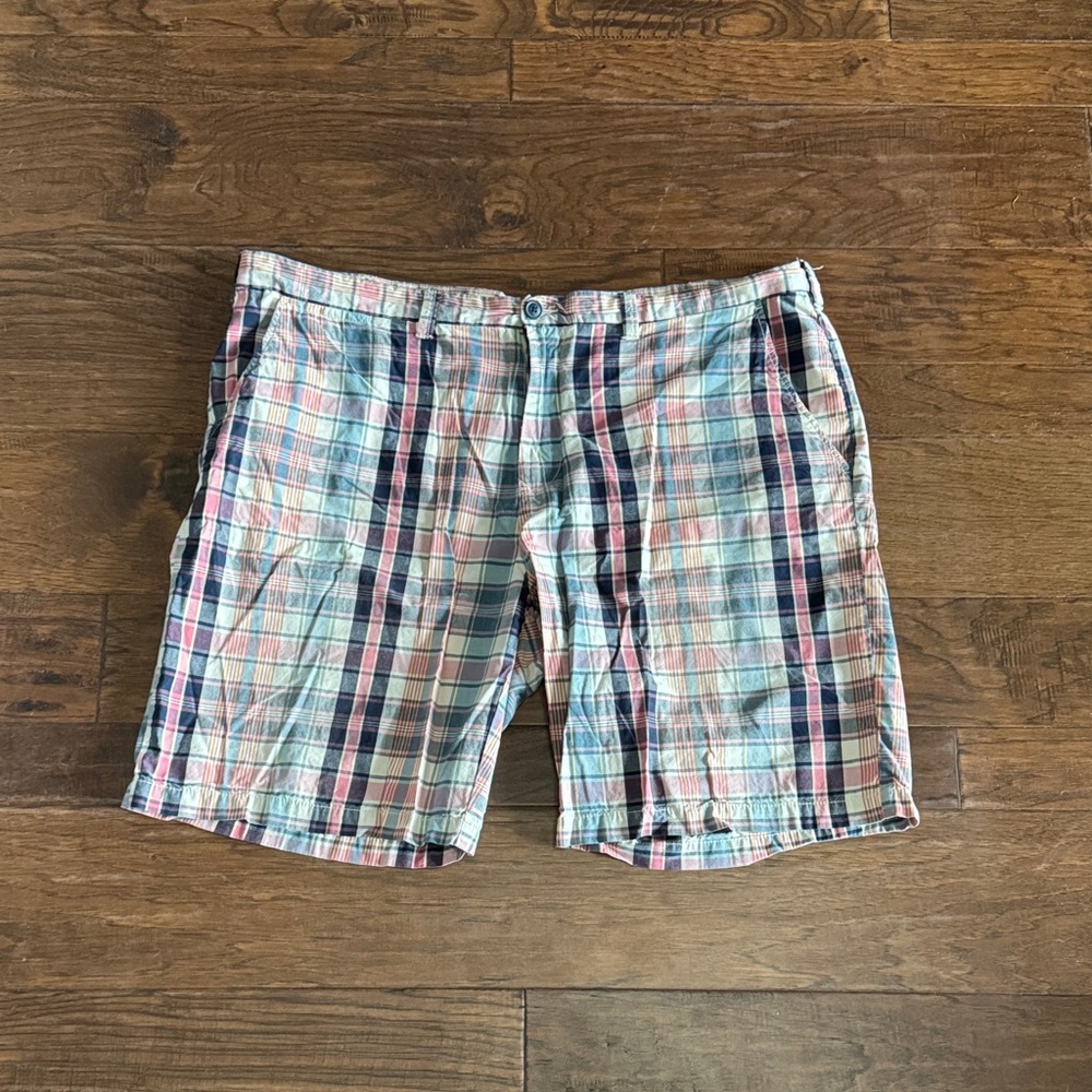 Tommy Hilfiger Men’s Plaid Shorts Size 44 Blue Pink Casual Summer Big & Tall